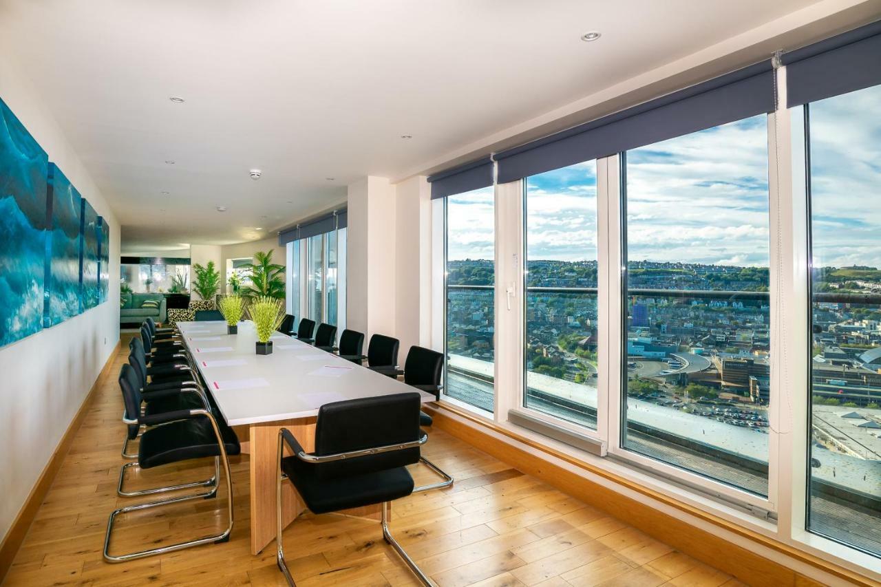 Just Stay Wales - Meridian Quay Penthouses Swansea Exteriér fotografie
